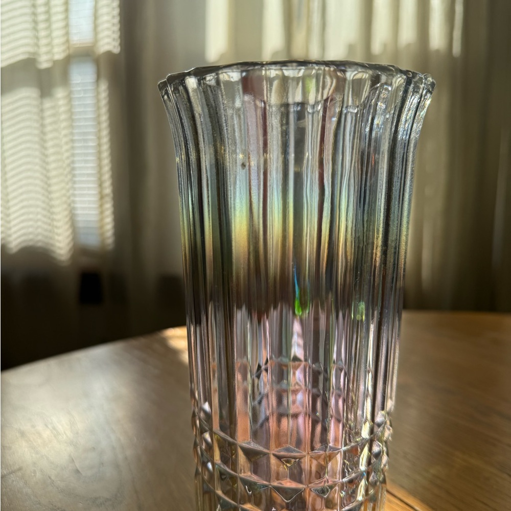 Iridescent Glass Vase - Picture 4 of 4